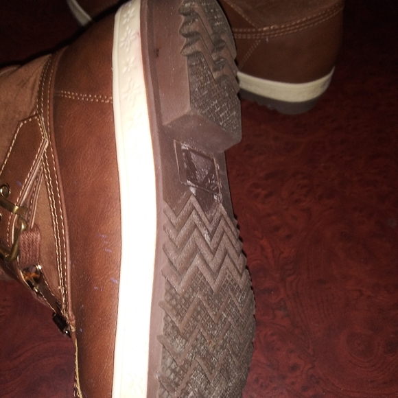 Winter boots - Picture 2 of 3